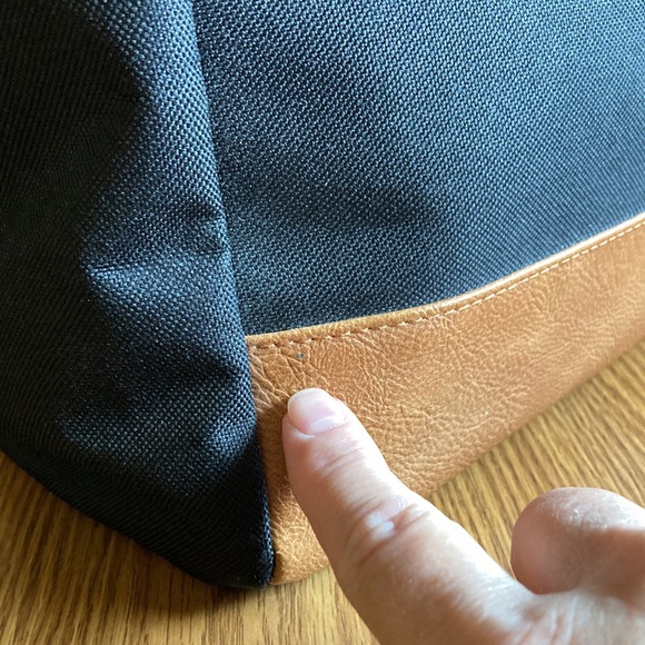 31 Thirty one Step-Up Tote - Picture 8 of 8